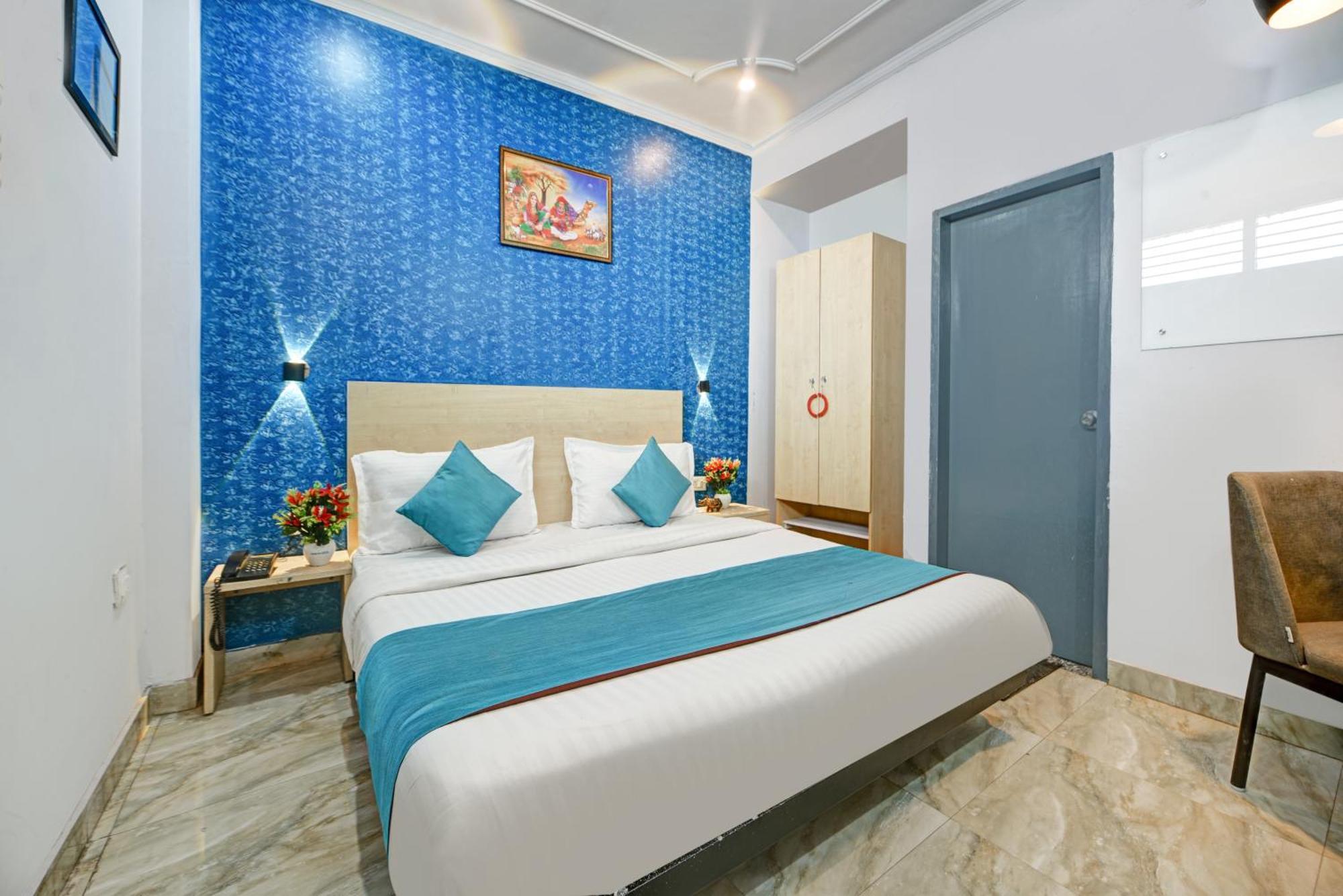 Royal Spark Inn1 - Medicity Gurugram, Near Medanta Hospital グルガウン エクステリア 写真